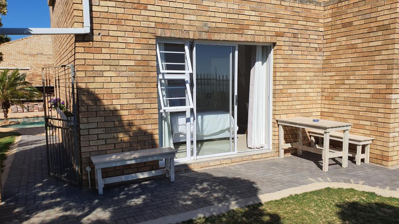 Kelzane Guesthouse Port Elizabeth Exterior foto
